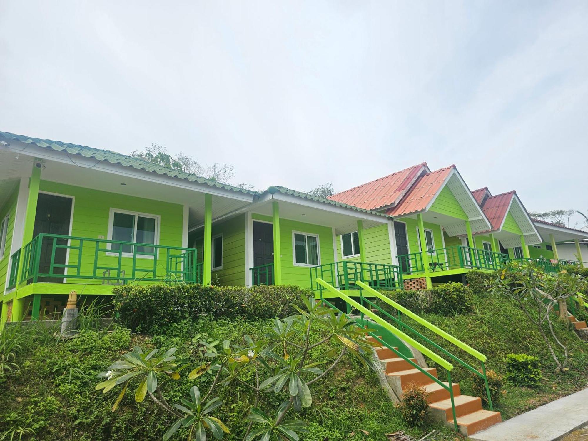 Cottage Hill at Lanta Ko Lanta Exteriör bild