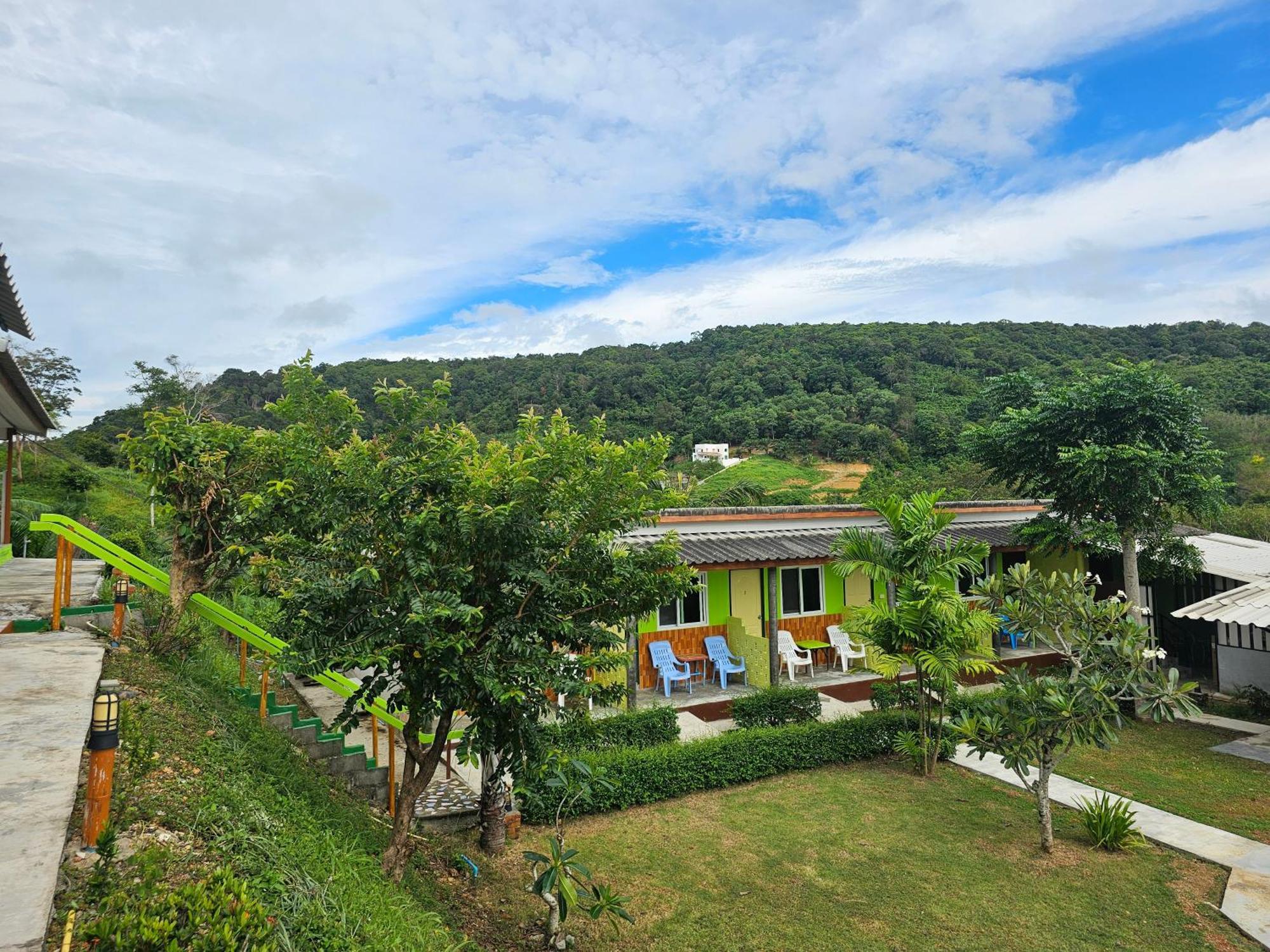 Cottage Hill at Lanta Ko Lanta Exteriör bild